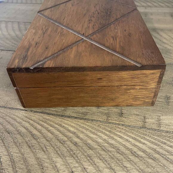 Vintage Royal London Mens Dresser Box Valet  Modern Style Wood Brown Red - Picture 4 of 9